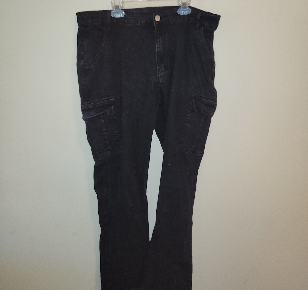 SHEIN women’s Dark Cargo Jeans